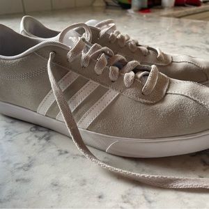 Women’s Adidas court shoes rare neutral color
